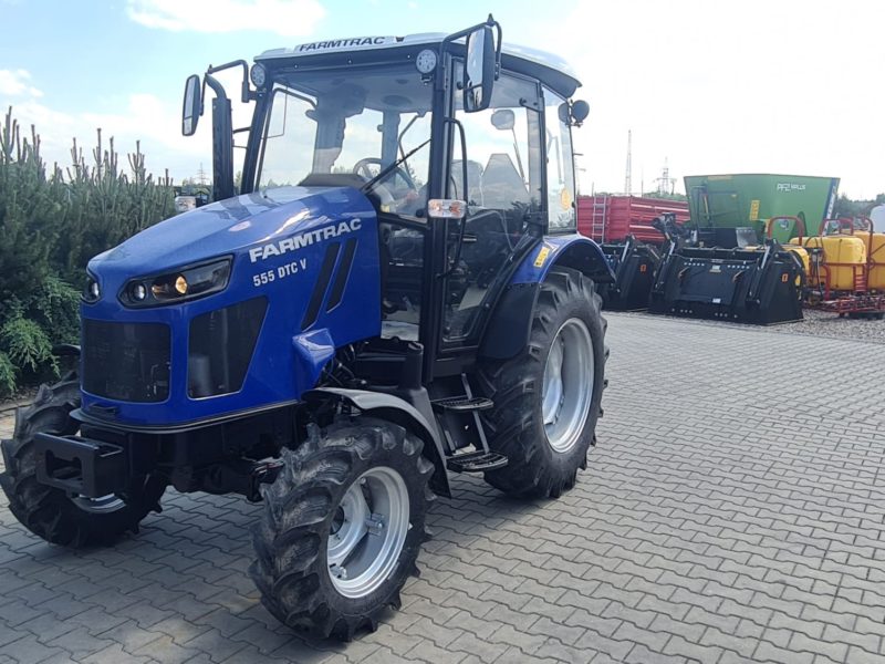 Ciągnik Rolniczy FARMTRAC 555 DTC V